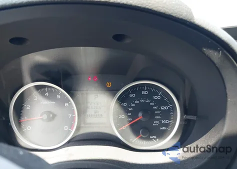 2014 Subaru Xv Crosstrek 2.0I Premium z USA, uszkodzony, nr VIN JF2GPAVC8E8285172